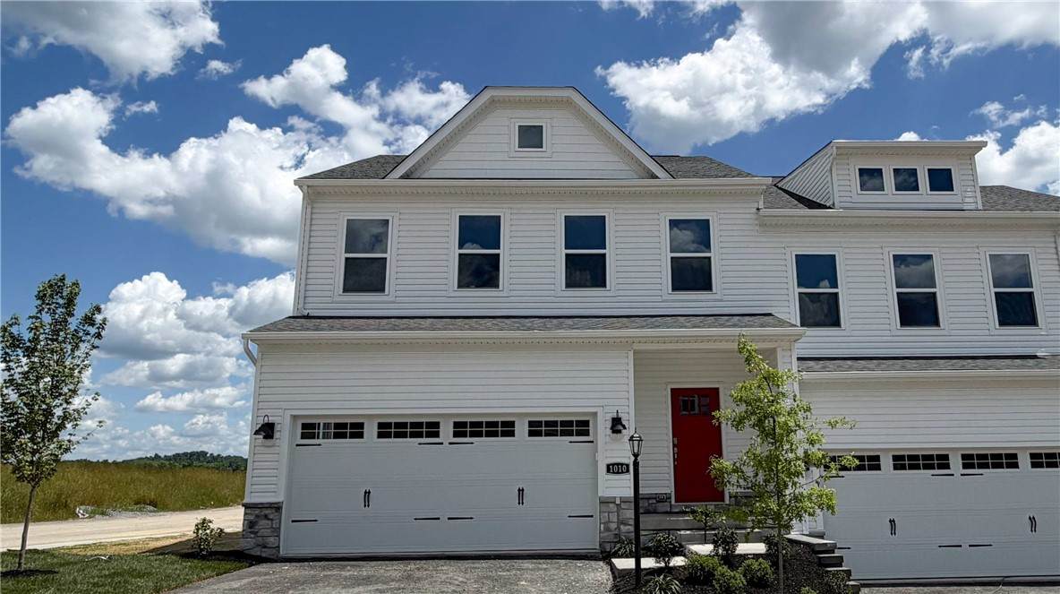 1010 Madisyn Lane - Photo 1