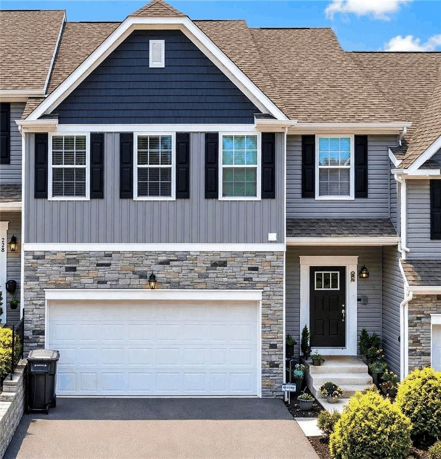 380 Trinity Way - Photo 1