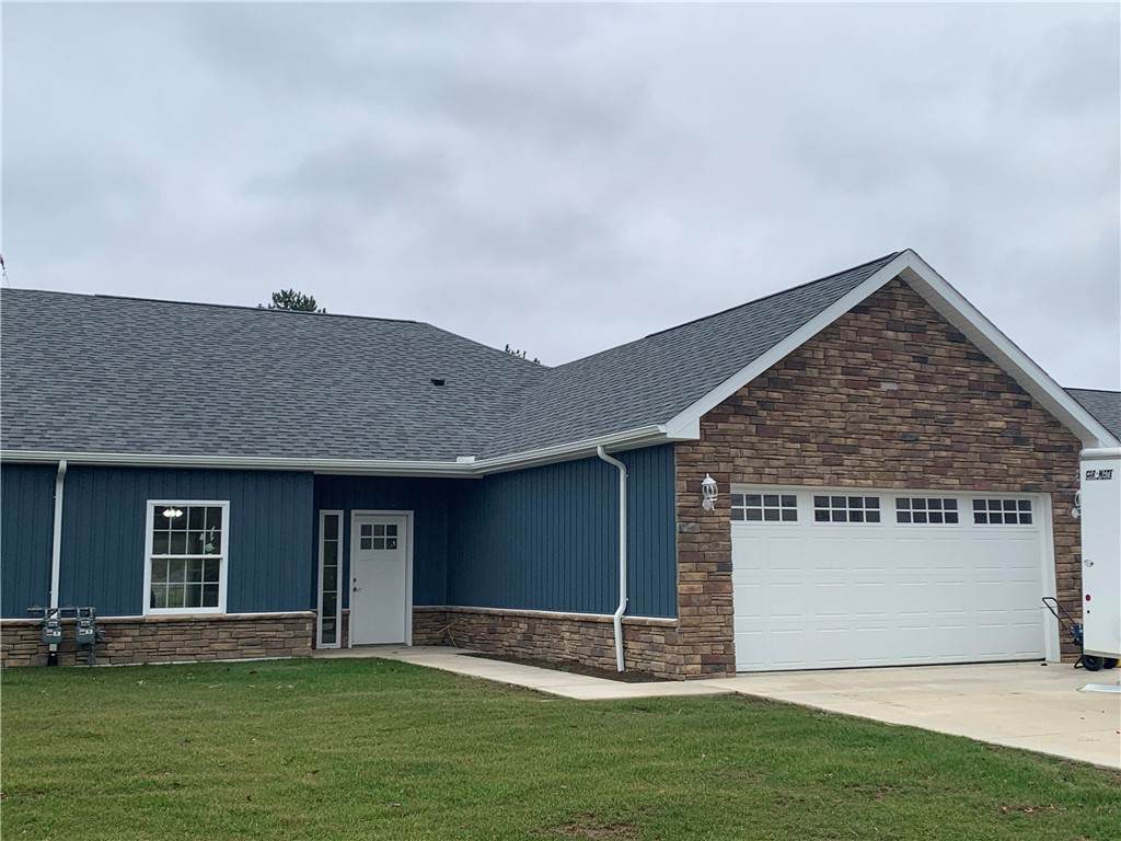 300 Cherokee Drive - Photo 1
