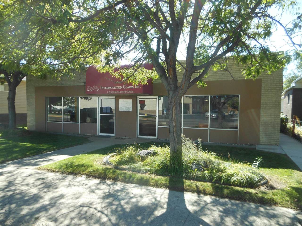 923 Arthur - Photo 1