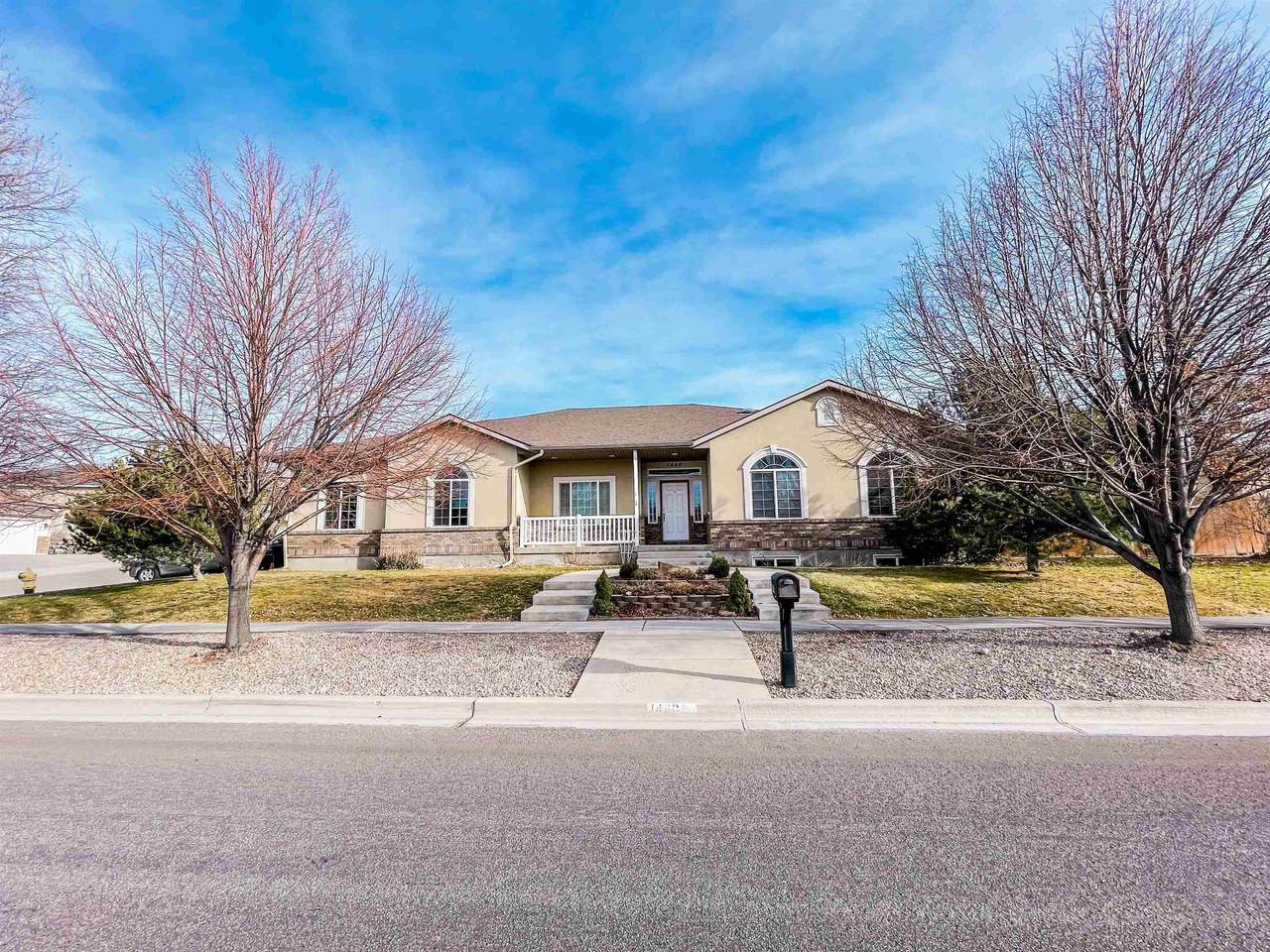 1440 Satterfield - Photo 1