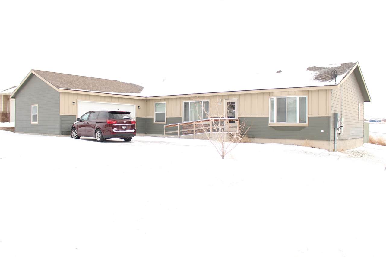 490 Snowflake Street - Photo 1