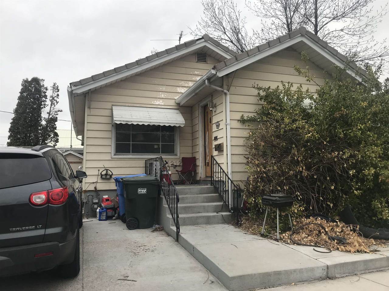 1212 Clark - Photo 1