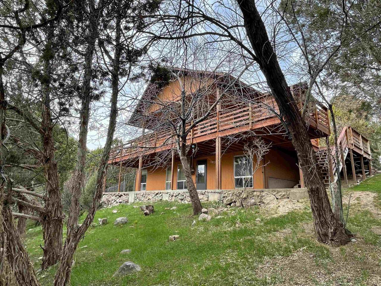 4950 Johnny Creek Road - Photo 1