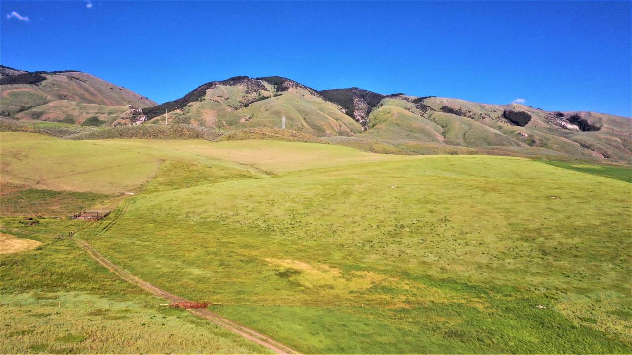 8th Hwy 30 - Photo 1