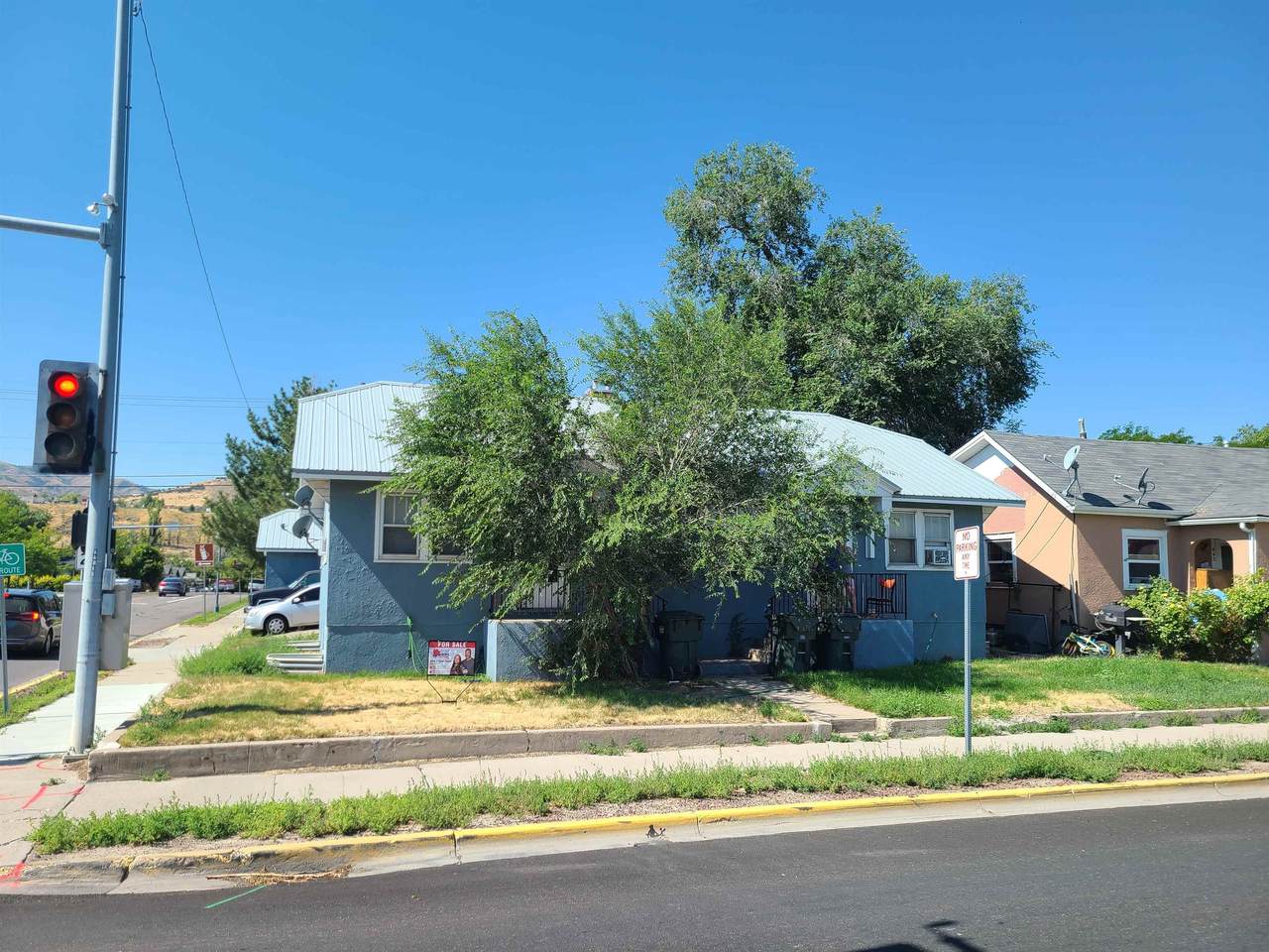 445 Main St - Photo 1