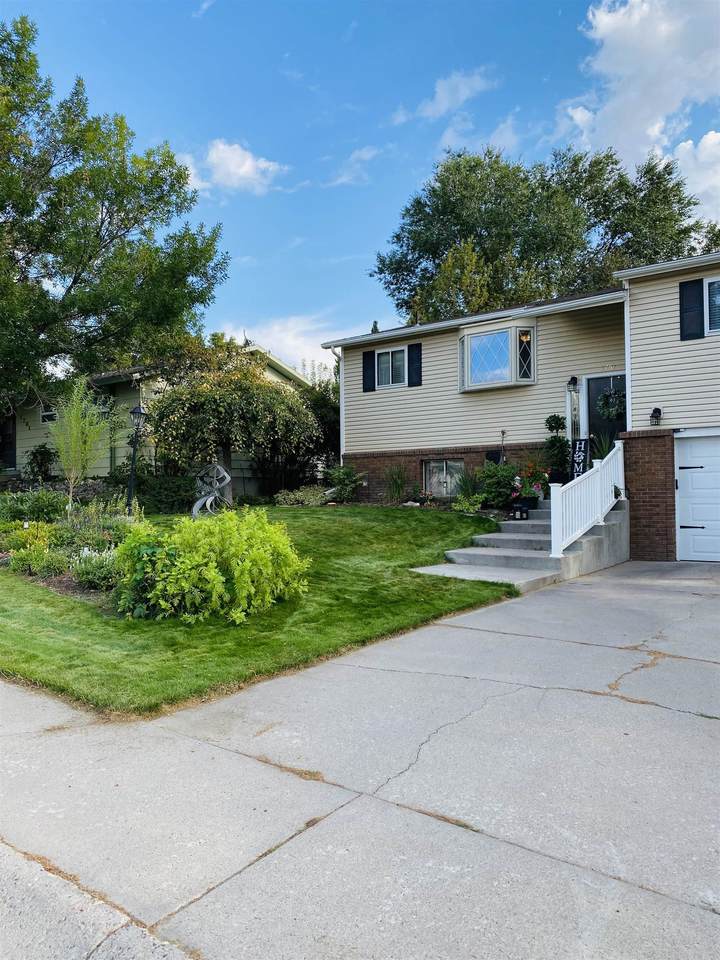 1751 Lancaster - Photo 1