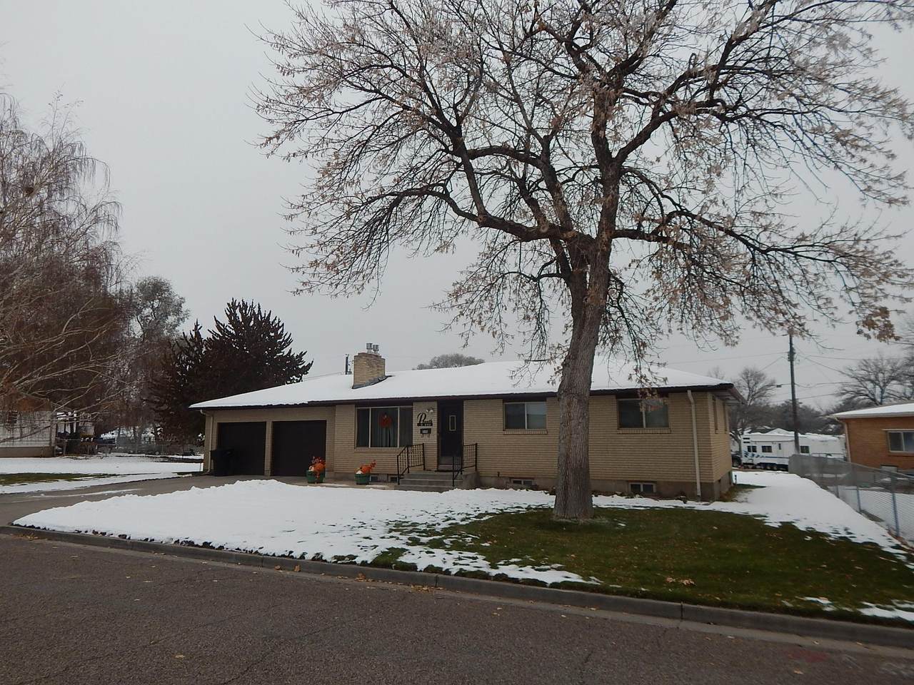 530 Calder Ave - Photo 1