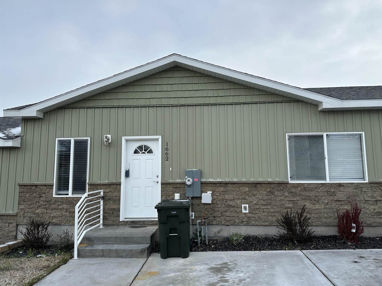 1662 Ammon Street - Photo 1