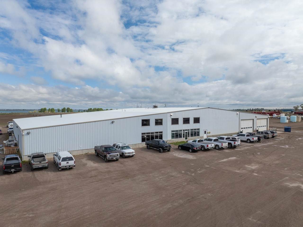 2765 Fairgrounds - Photo 1
