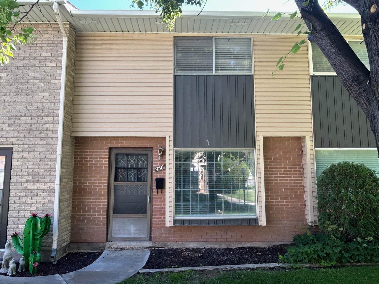 956 C Mckinley - Photo 1