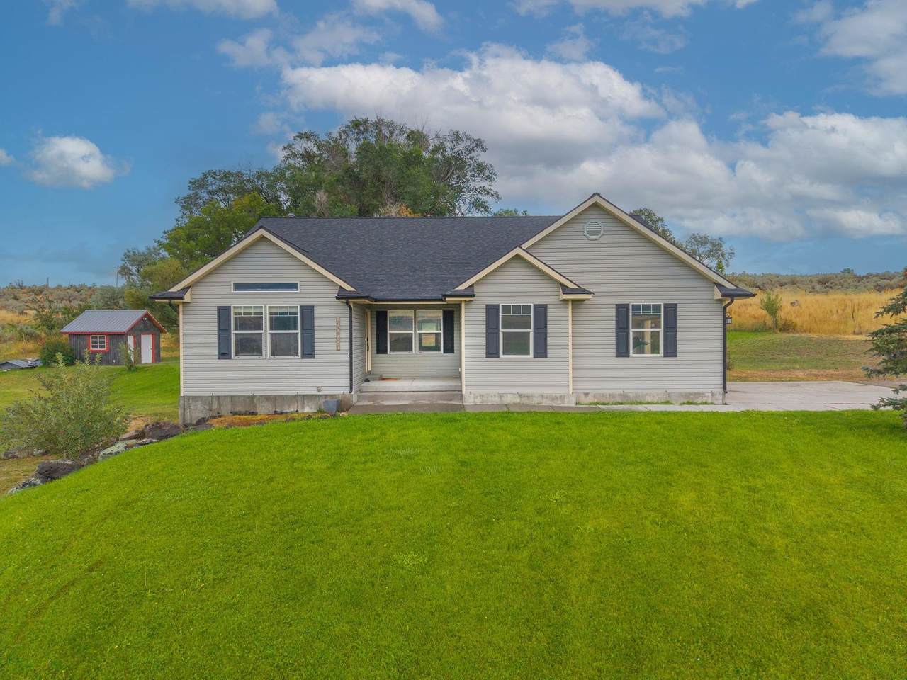 10010 Robin Rd - Photo 1