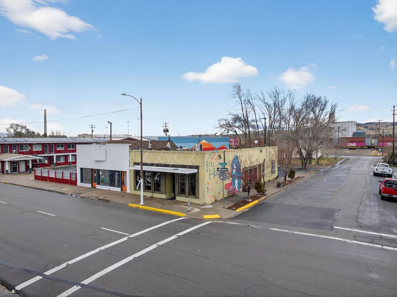 502 Main - Photo 1