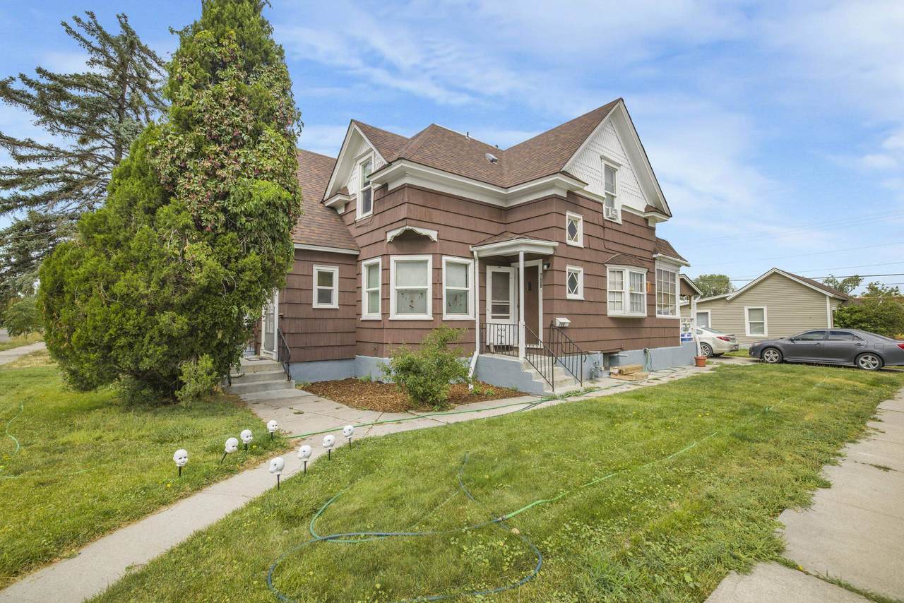 708 Arthur - Photo 1