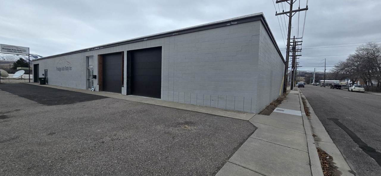 169 Warren B - Photo 1