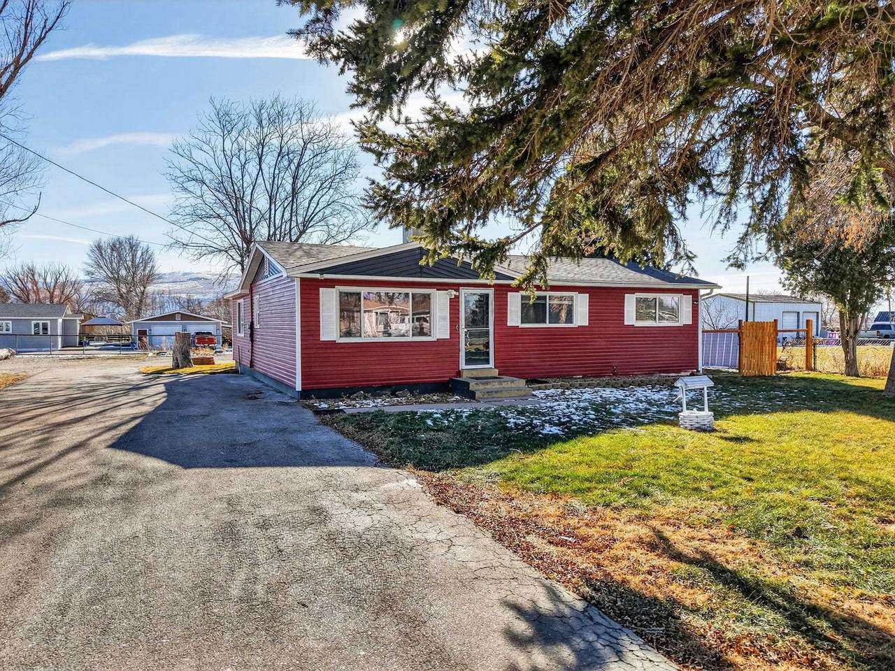 14675 Chubbuck Rd - Photo 1