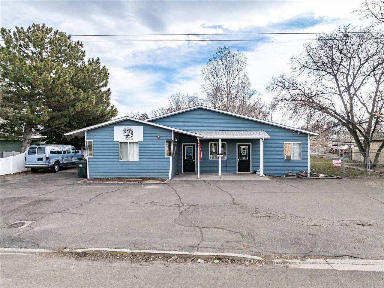 844 Mckinley - Photo 1