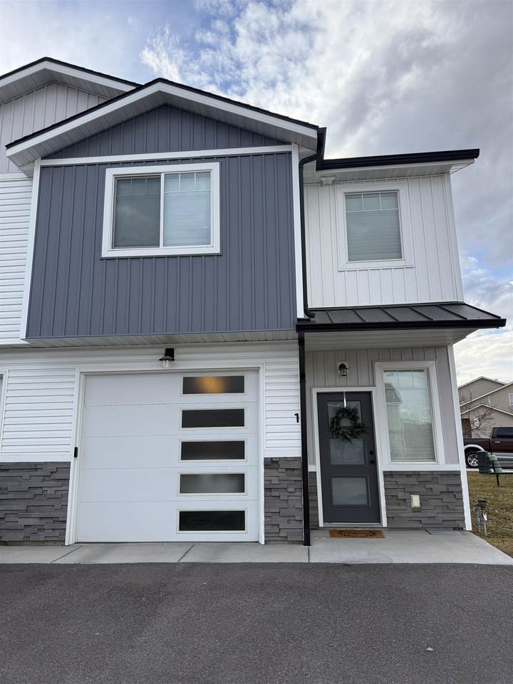 179 Park Lawn #1 - Photo 1