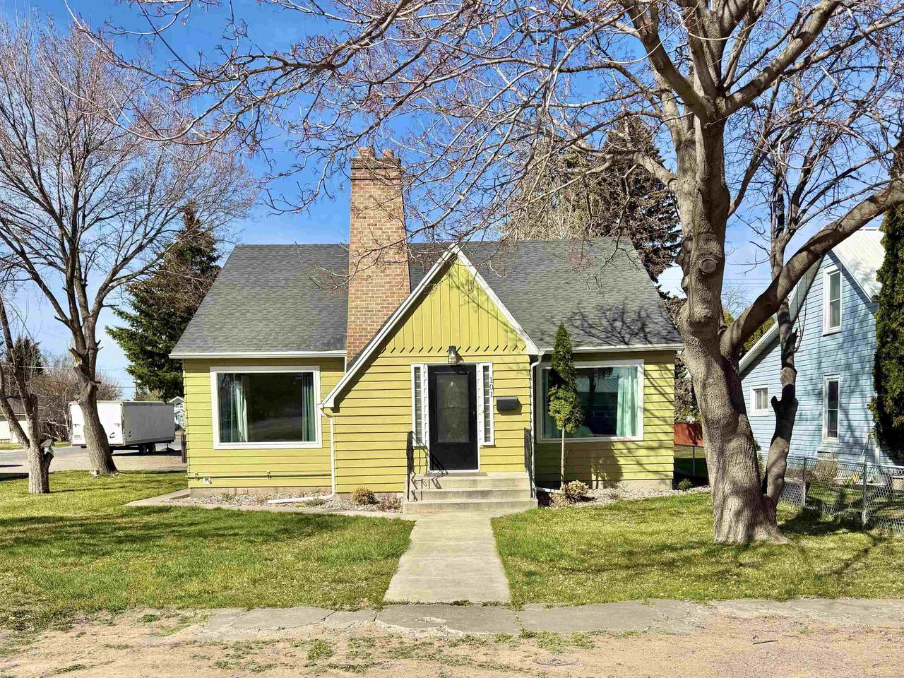 101 N 2nd W - Photo 1