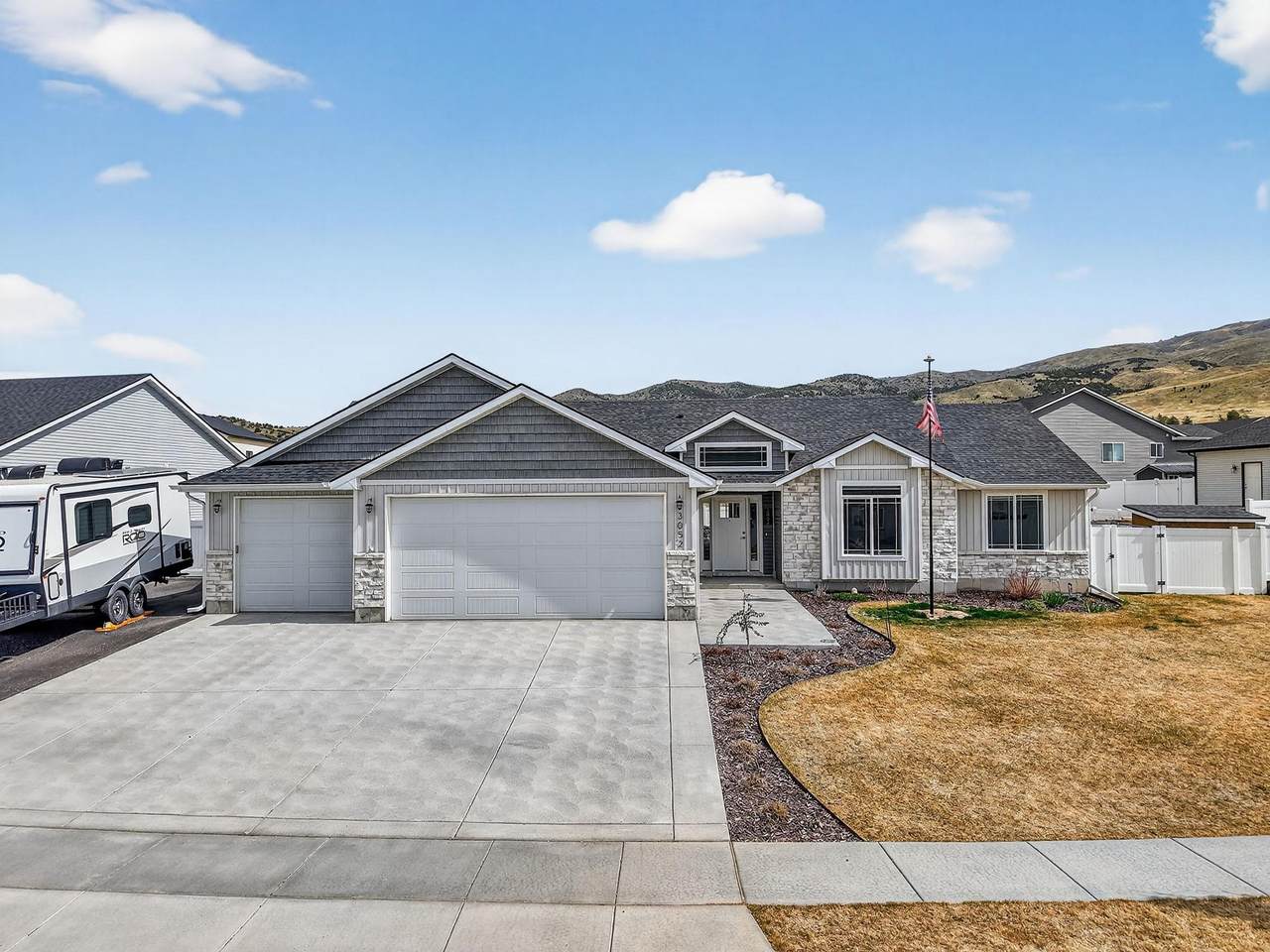 3052 Dewinter Dr. - Photo 1