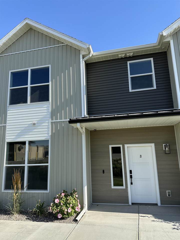 5540 Trueman Unit B - Photo 1
