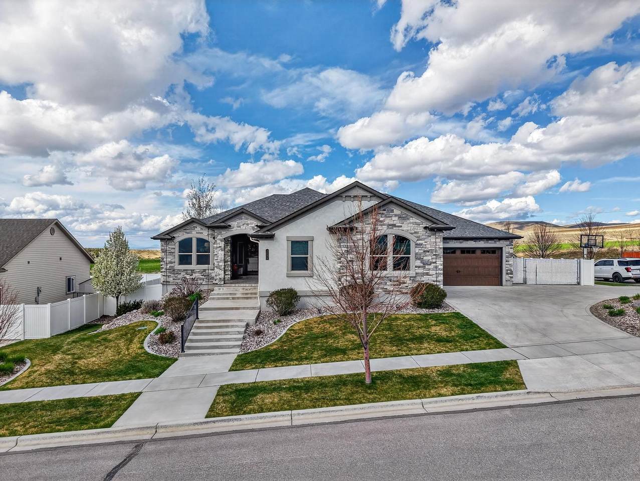 3126 Owyhee St - Photo 1