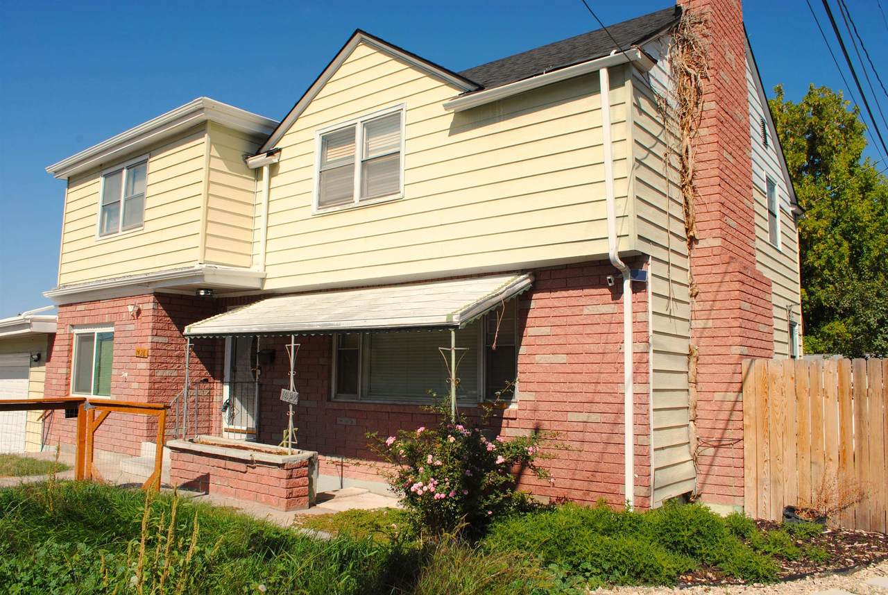 1420 Elm Street - Photo 1
