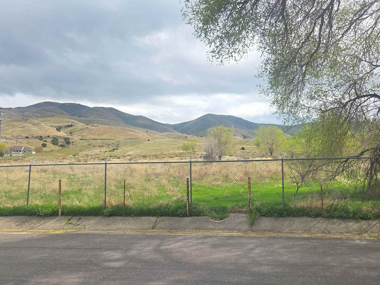 https://bt-photos.global.ssl.fastly.net/pocatello/1280_boomver_1_582472-2.jpg