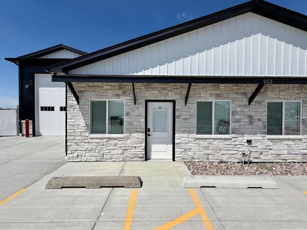 252 Tailwind Suite 101 - Photo 1