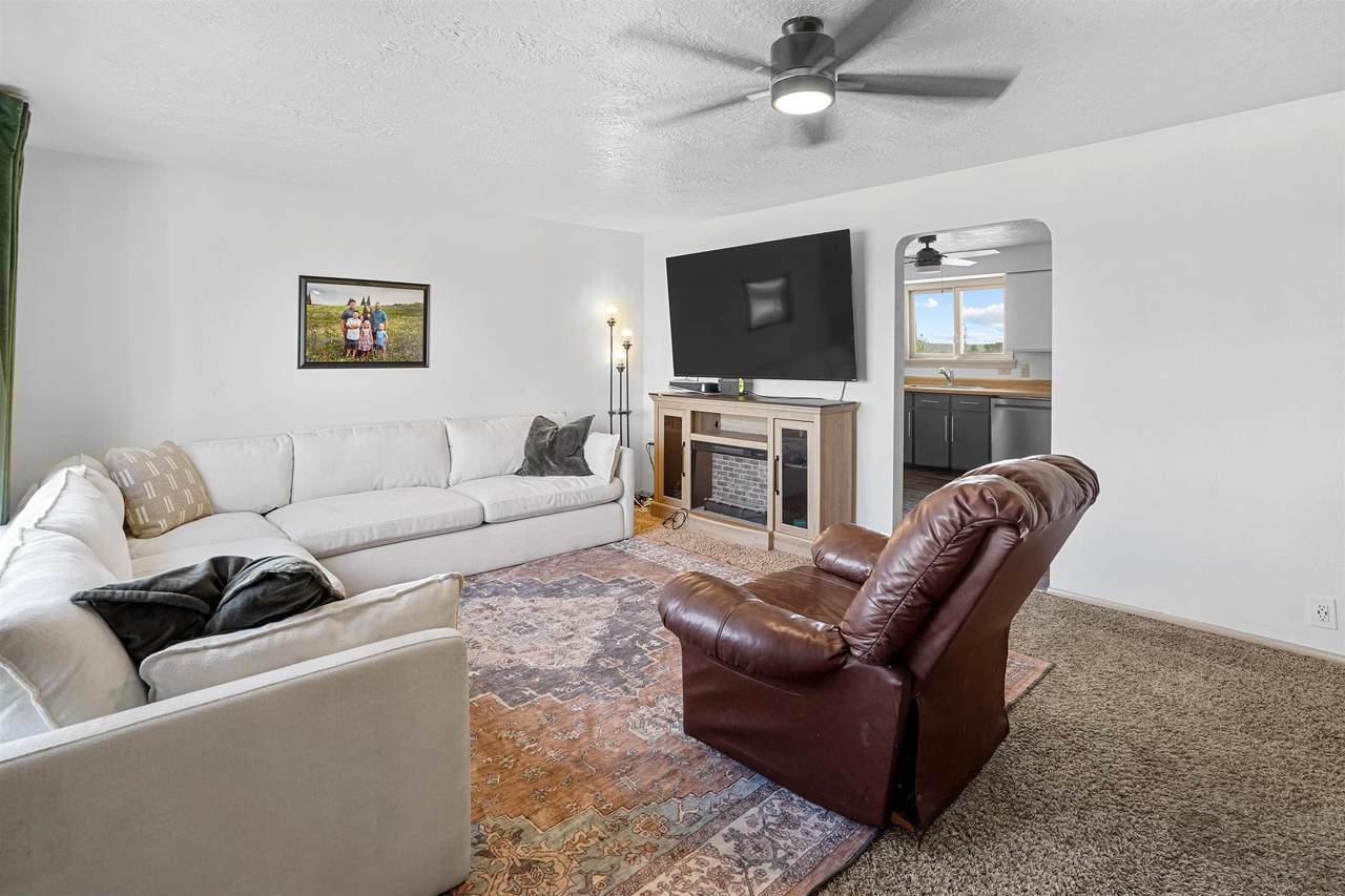 https://bt-photos.global.ssl.fastly.net/pocatello/1280_boomver_1_582541-2.jpg