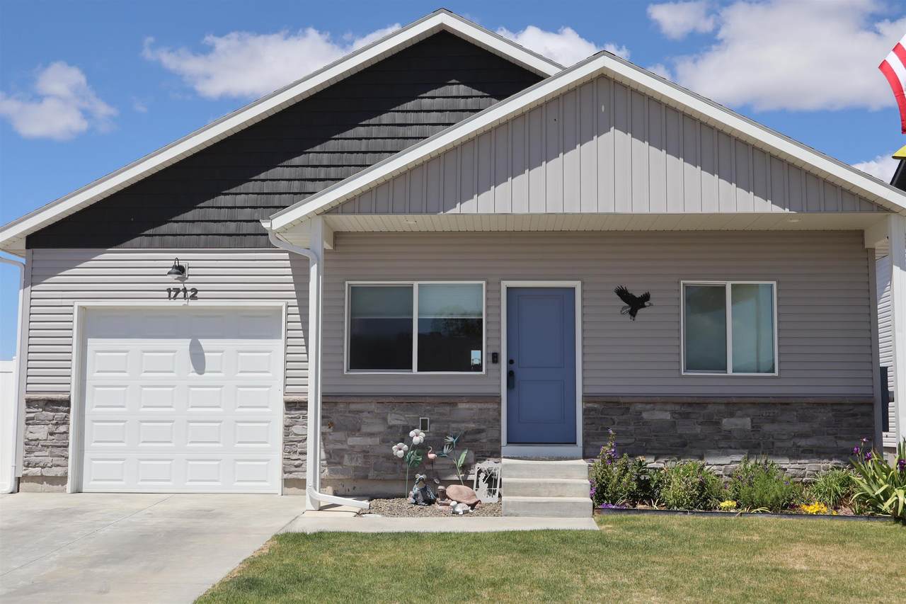 1712 Brynwood Ave - Photo 1