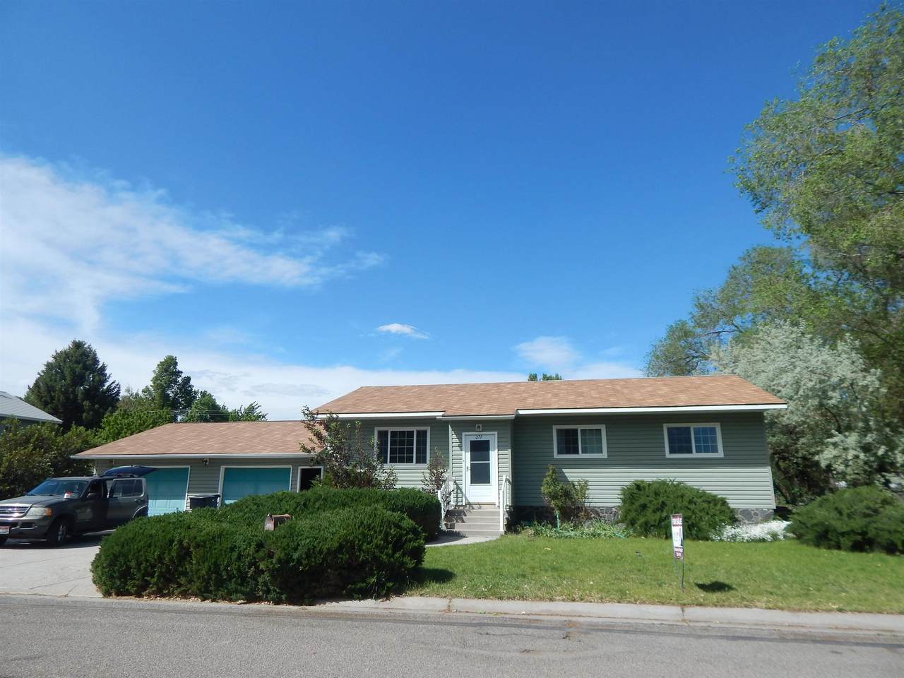 271 Jefferson St - Photo 1