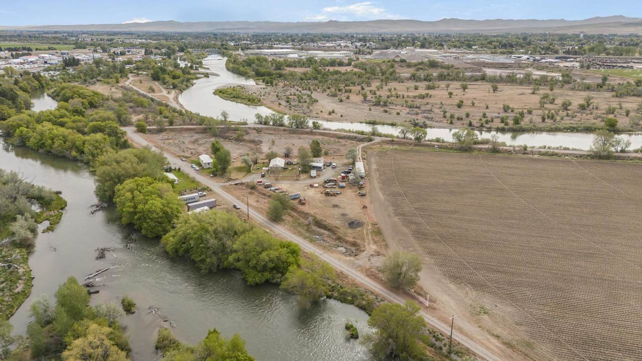 451 Hwy 39 - Photo 1