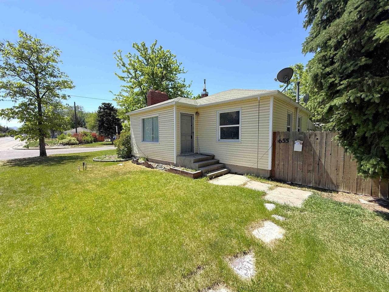 1655 4th - Photo 1
