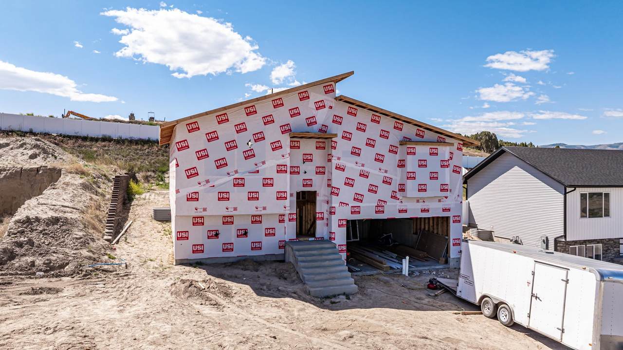 528 Vista - Photo 1