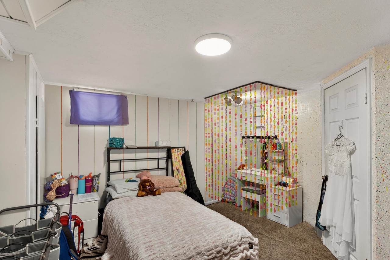 810 Main Street - Photo 1