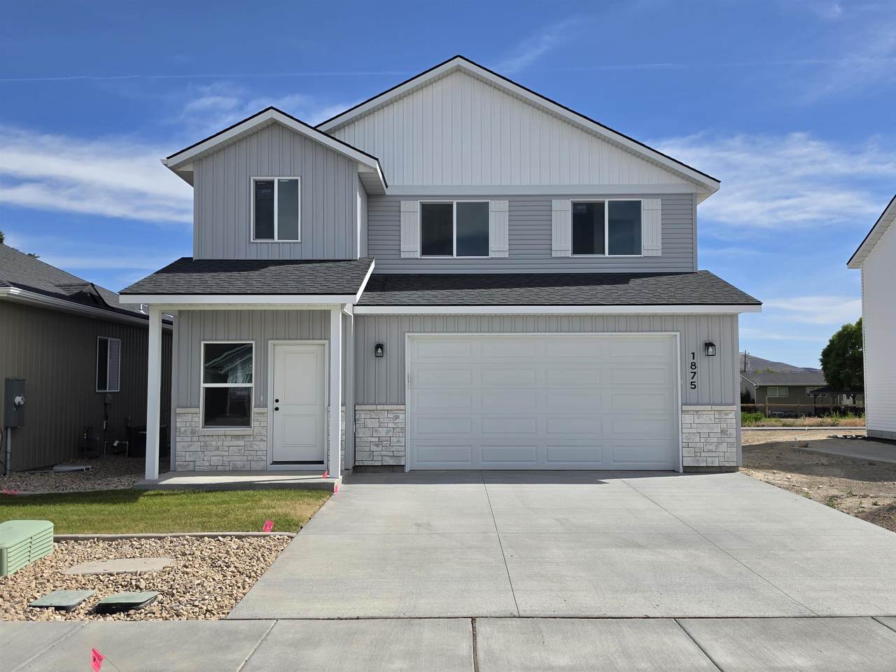 1875 Brynwood Ave - Photo 1