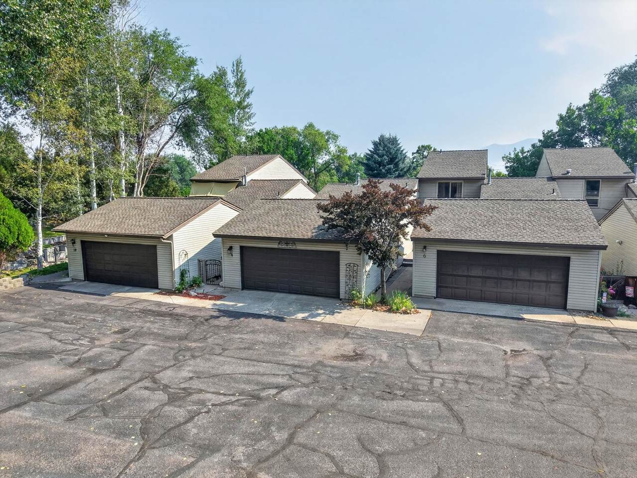 8 Cedar Hills Dr - Photo 1