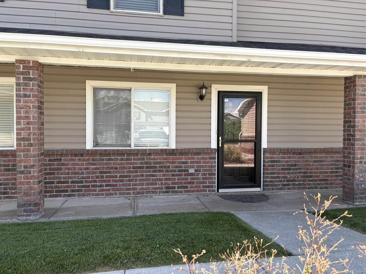 418 Pheasant Ridge Drive - Photo 1