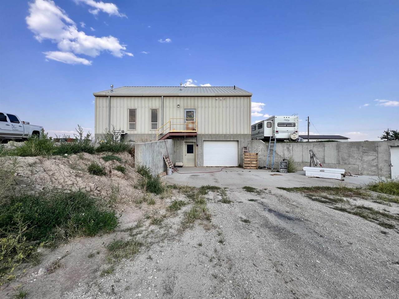 551 Hooper - Photo 1