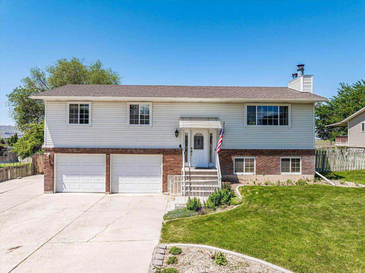 5153 Elizabeth - Photo 1