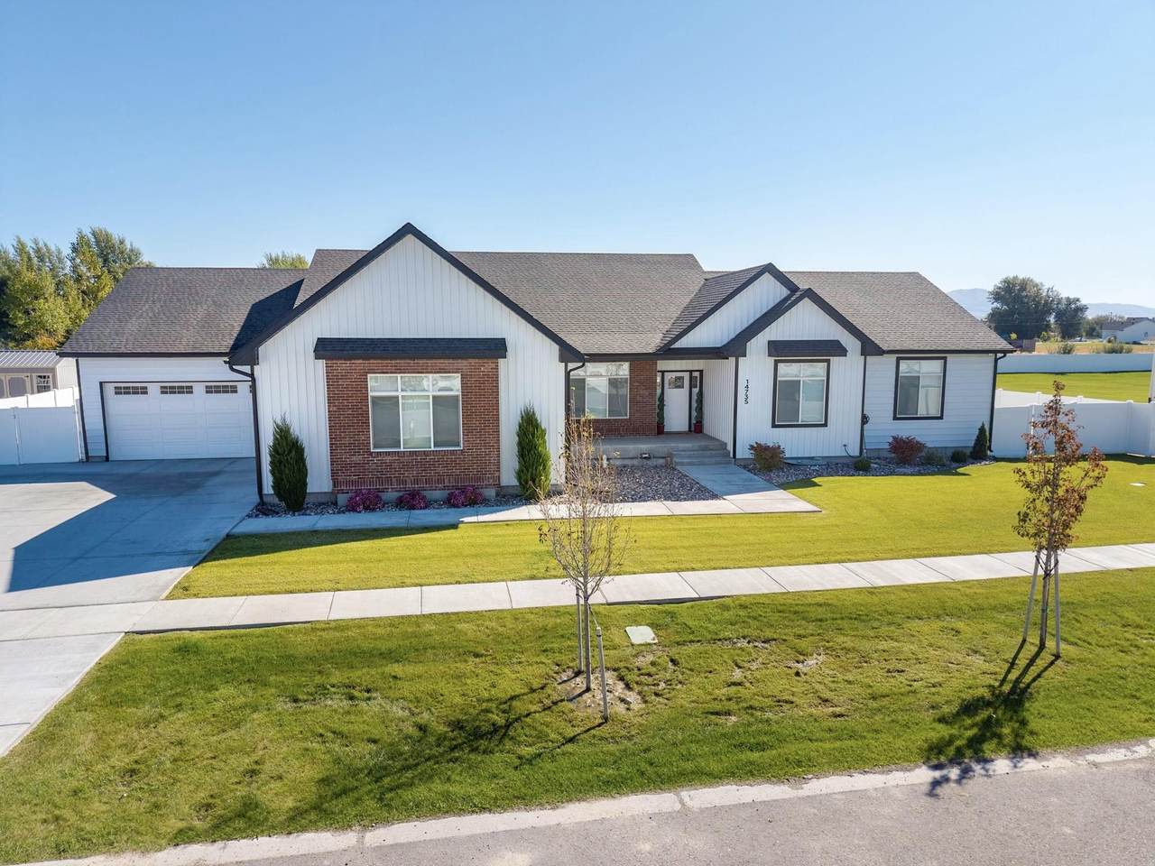 14735 Berkshire - Photo 1