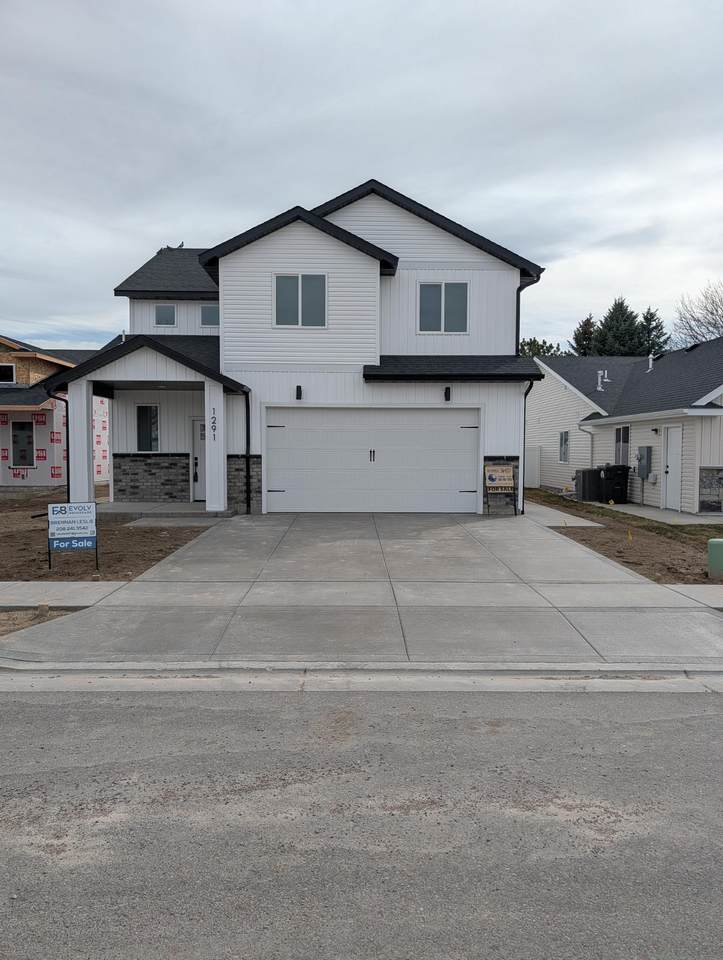 1291 Troy - Photo 1