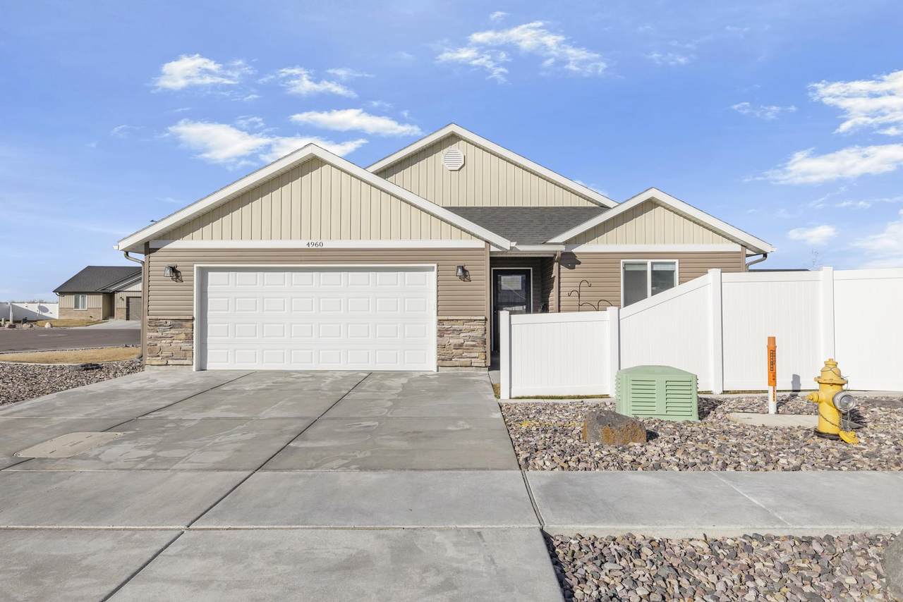 4960 Masterson Cir - Photo 1