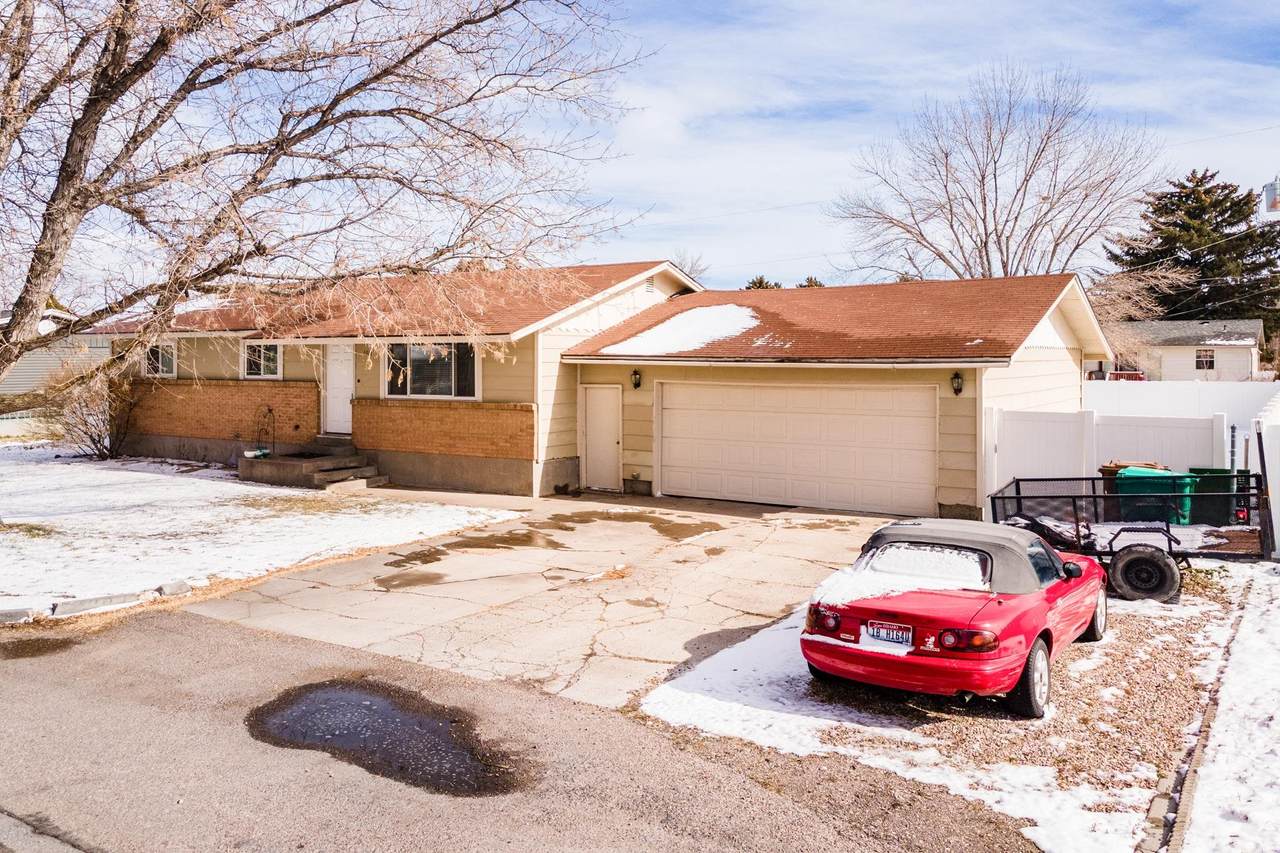 4926 Easy Street - Photo 1