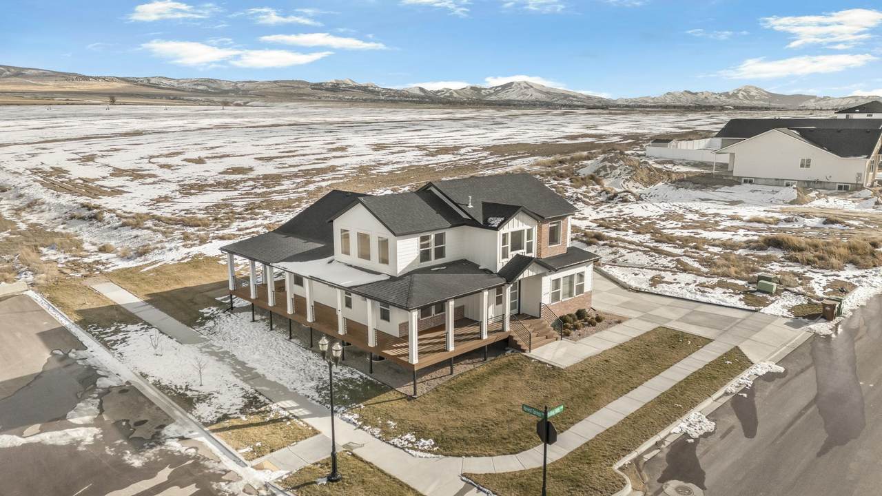 6184 Rolling Hills Loop - Photo 1
