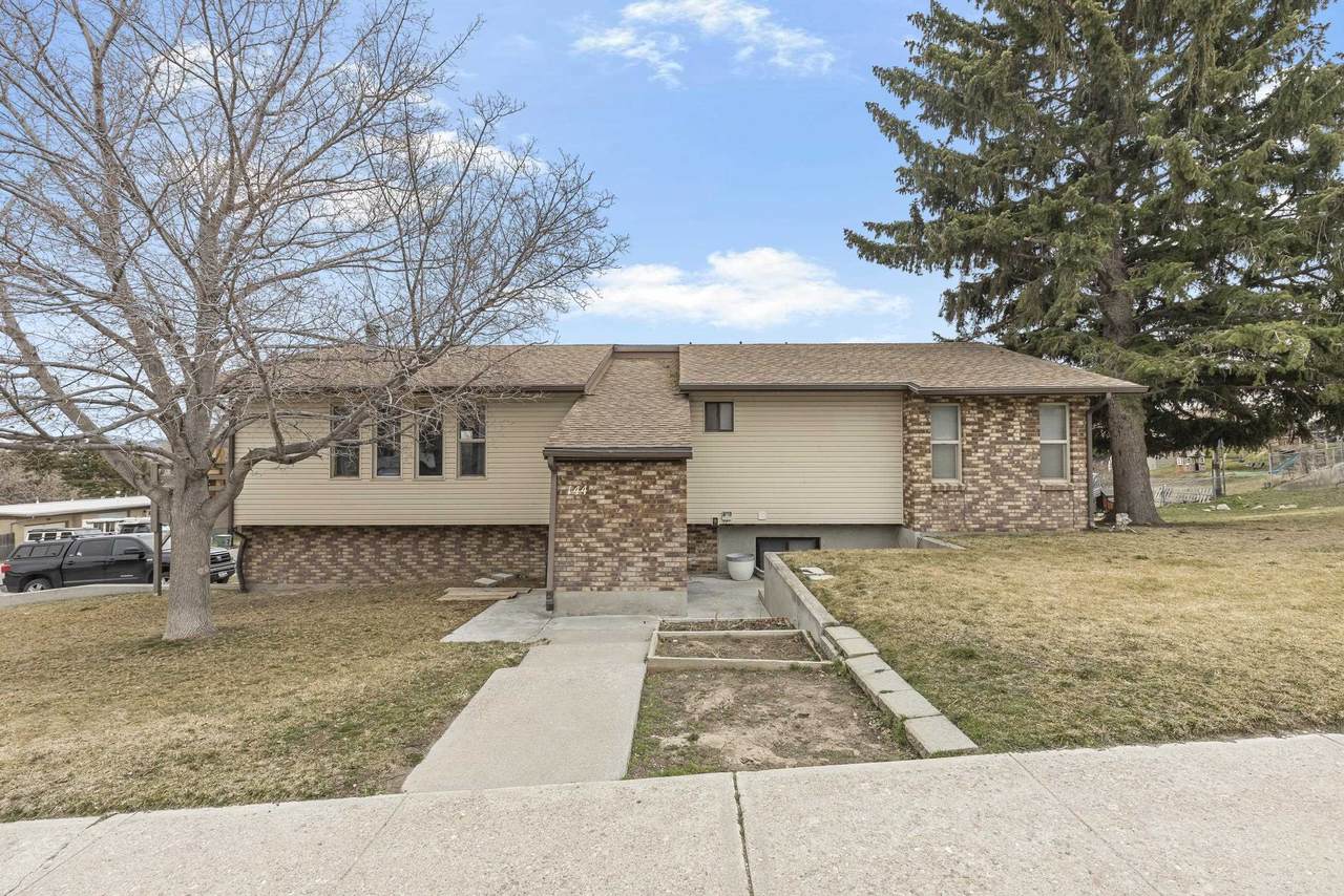 144 Oasis Dr - Photo 1