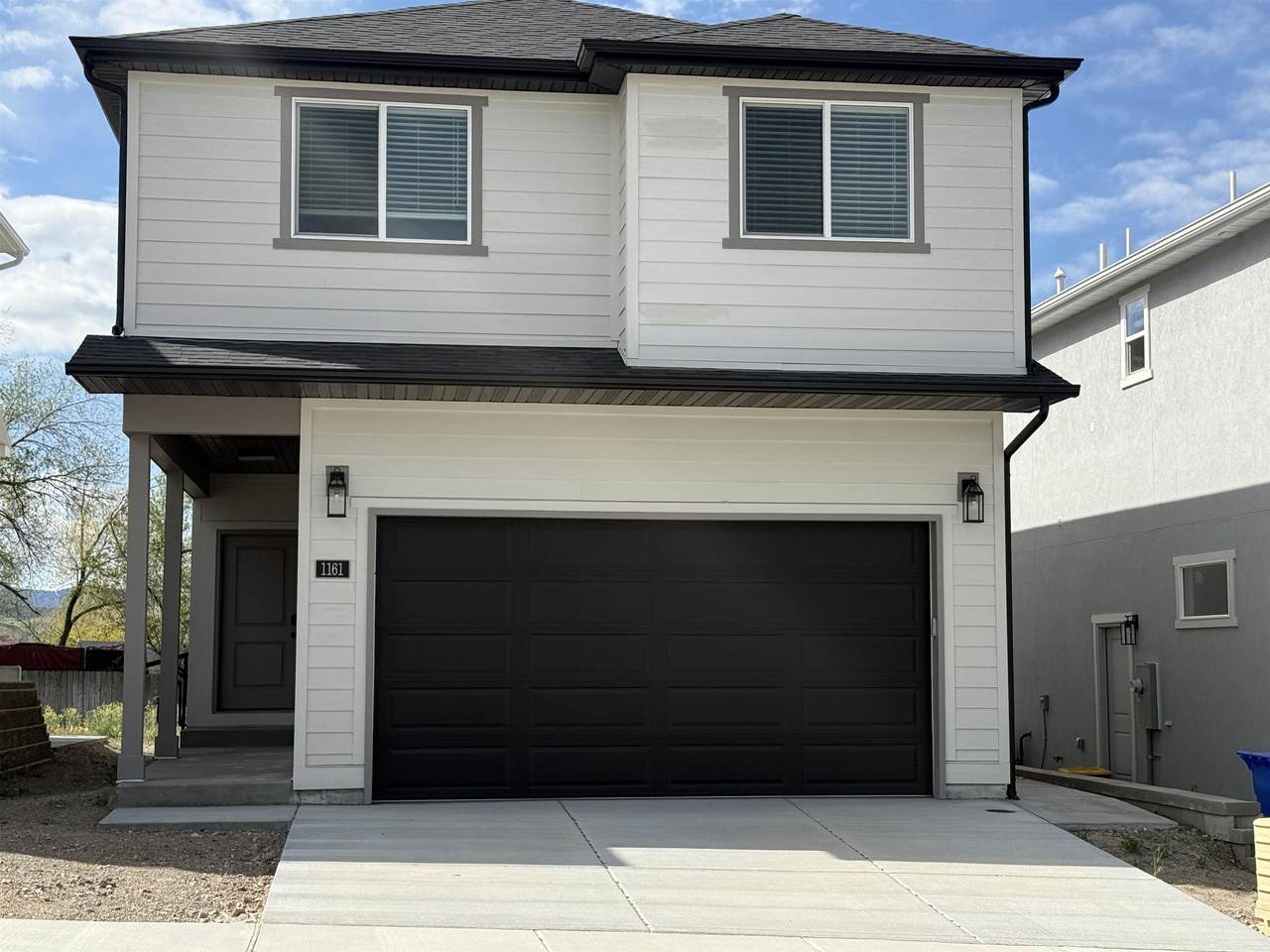 1161 Jasper Loop - Photo 1