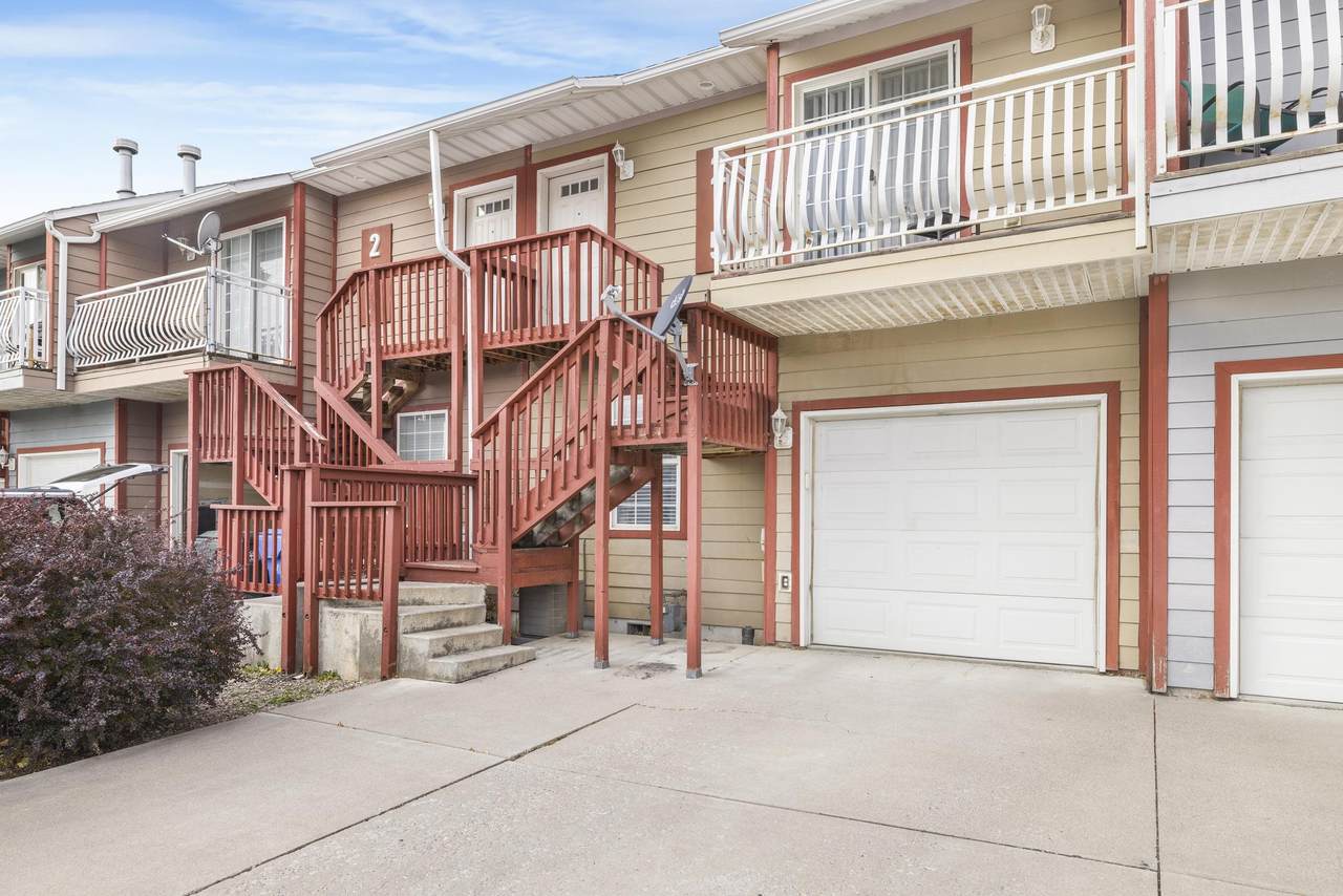 215 La Valle Strada - Photo 1