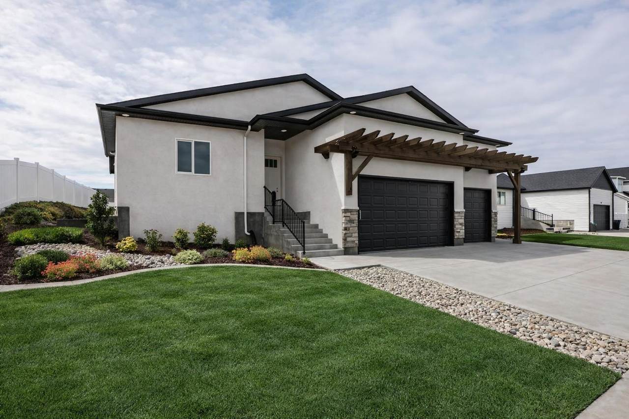 2089 Magellan Loop - Photo 1